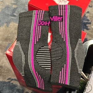 Black and Pink Athletic Compression Elbow Sleeves